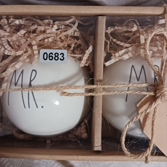 Rae dunn ceramic christmas tree ornaments /3 pack - Picture 9 of 9